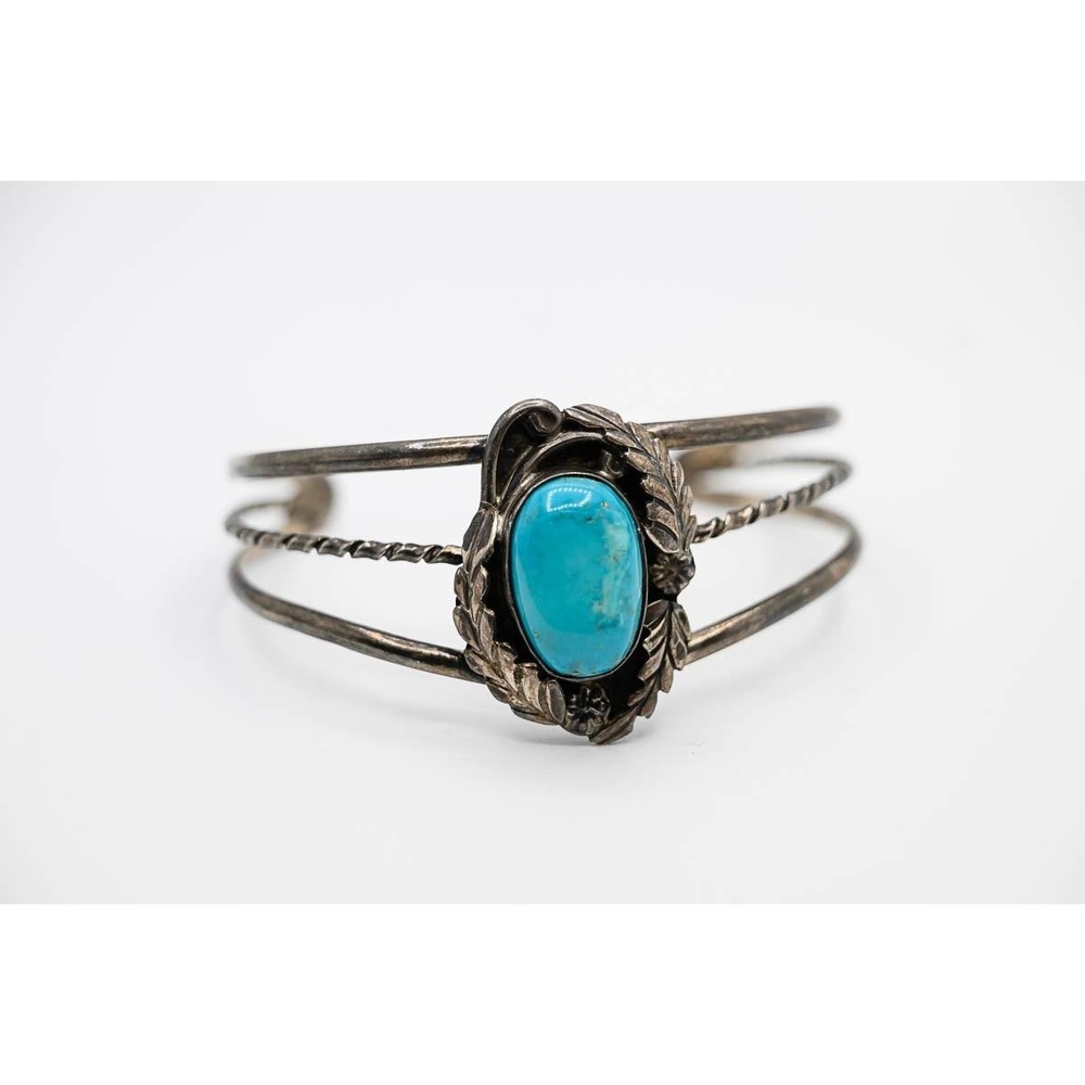 Cuff Bracelet 925 Sterling Silver Turquoise Navajo Artist Signed MD